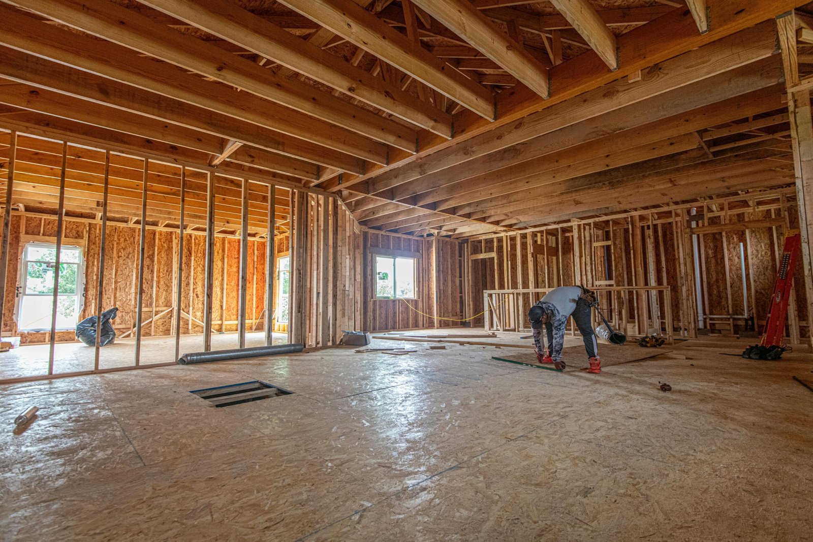 The Ultimate Guide to Lowe’s and Local Home Improvement Options for Smarter Renovations 1 Navigating Lowe's and Local Home Improvement Options for Smarter Projects